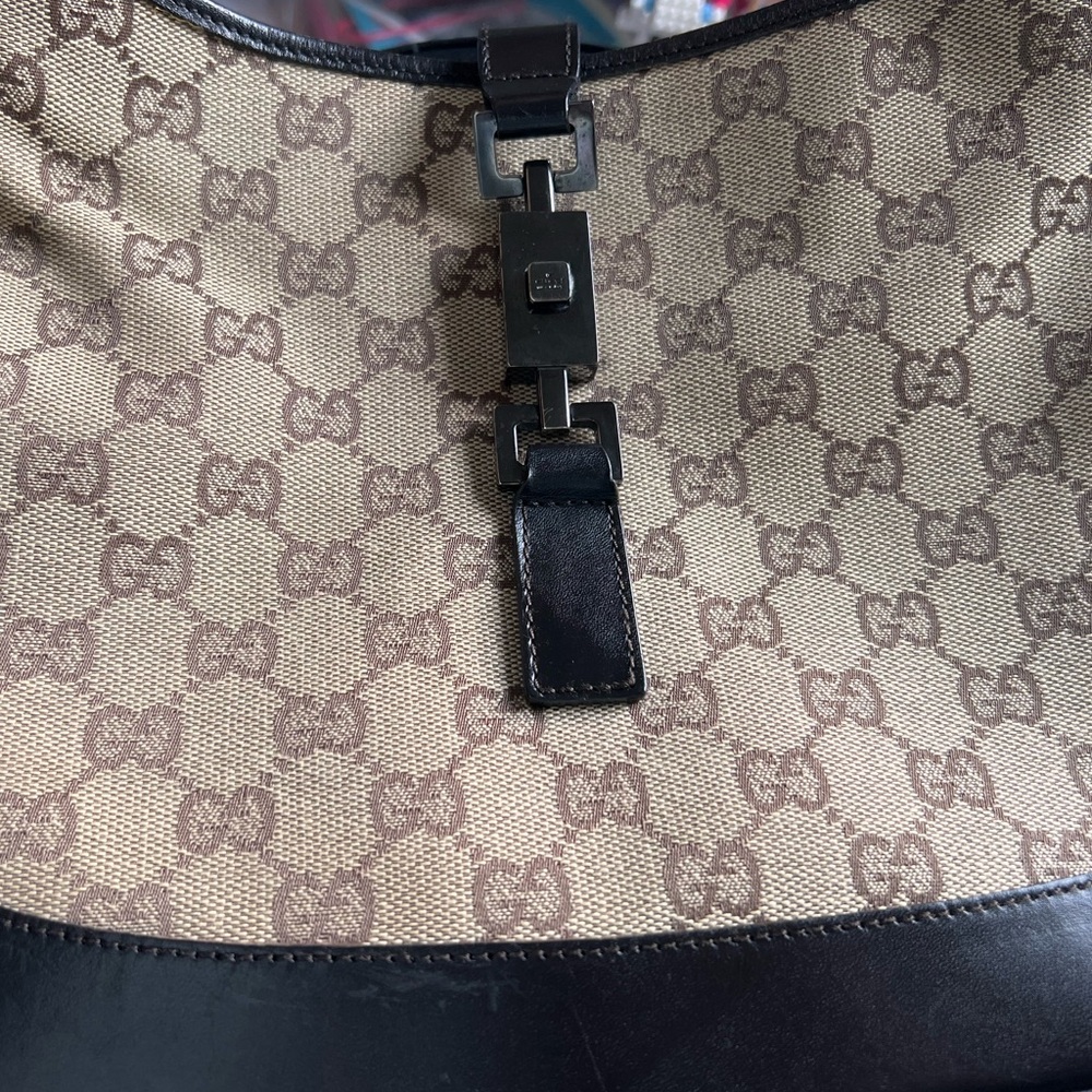 Vintage Gucci Jackie one-shoulder bag in black leather and GG canvas - Picture 10 of 11